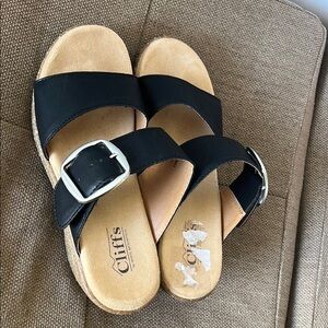 Cliffs Black Sandals with Buckle
